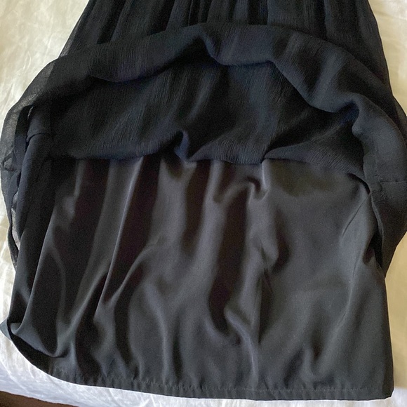 Ali Ro Black Empire Waist Ruffle Neckline Dress. Size 4. 100% Cupro. Mini length - Picture 9 of 10